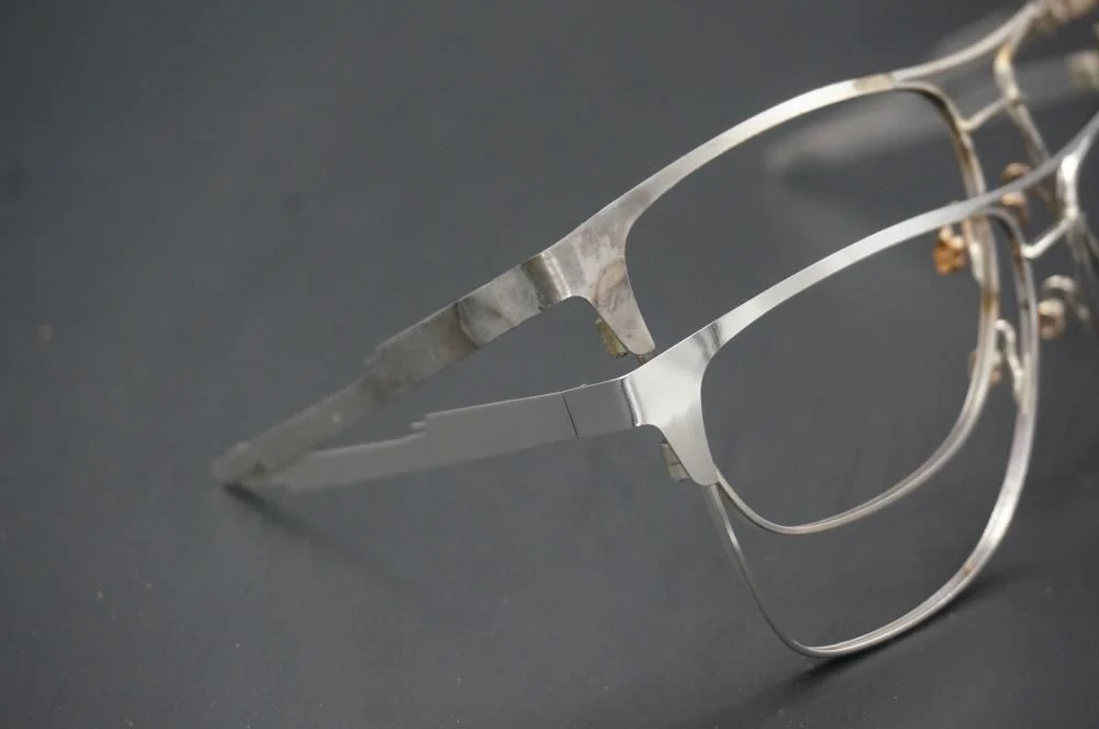 Comparison of polished metal eyeglass frames
