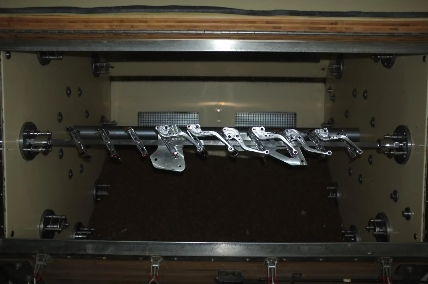 Polishing Process for Motorcycle Hand Levers: Achieving Precision and Shine
